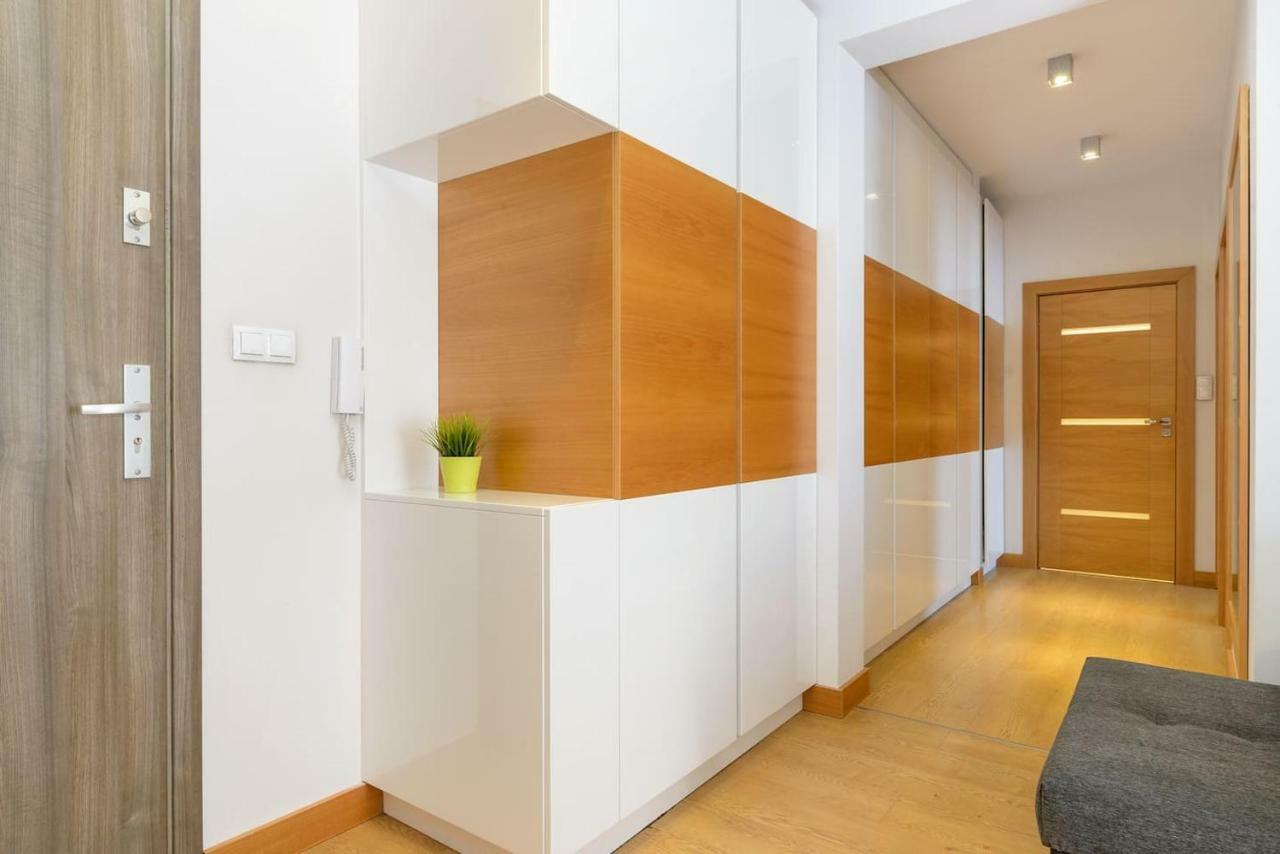 פוזנן Dabrowskiego Apartment מראה חיצוני תמונה